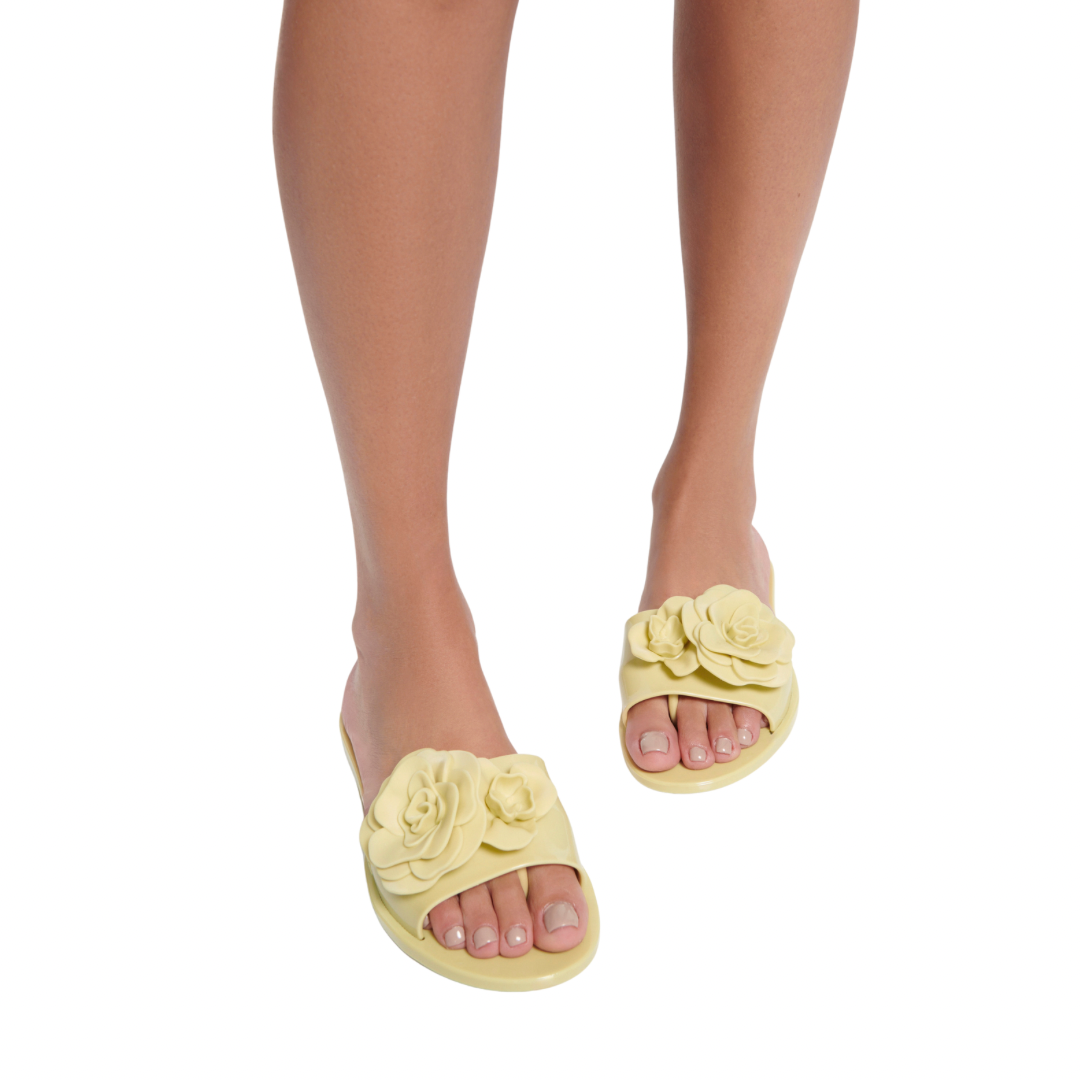 Melissa Babe Petals AD