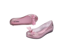 Load image into Gallery viewer, Mini Melissa Ultragirl Bow INF Pink
