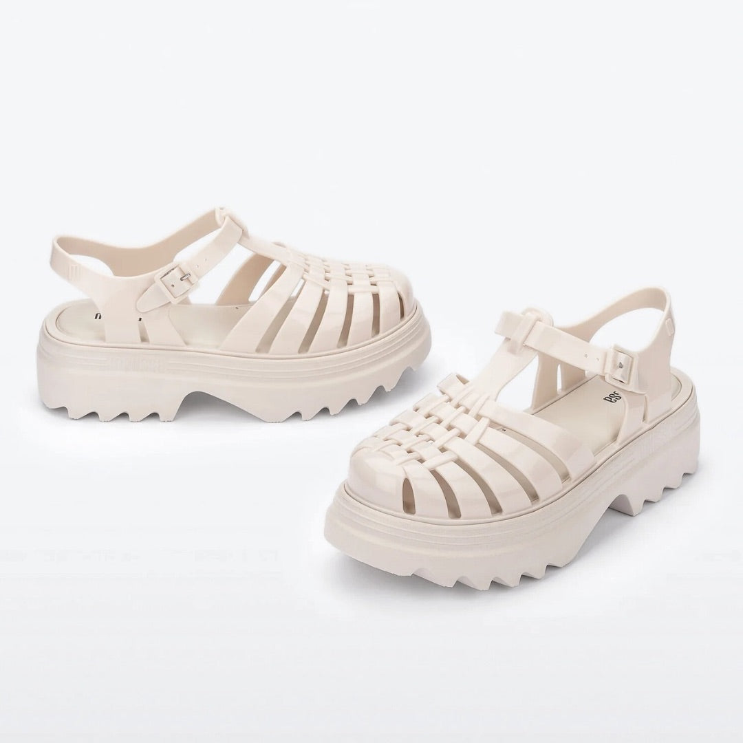 Melissa Possession Platform II AD