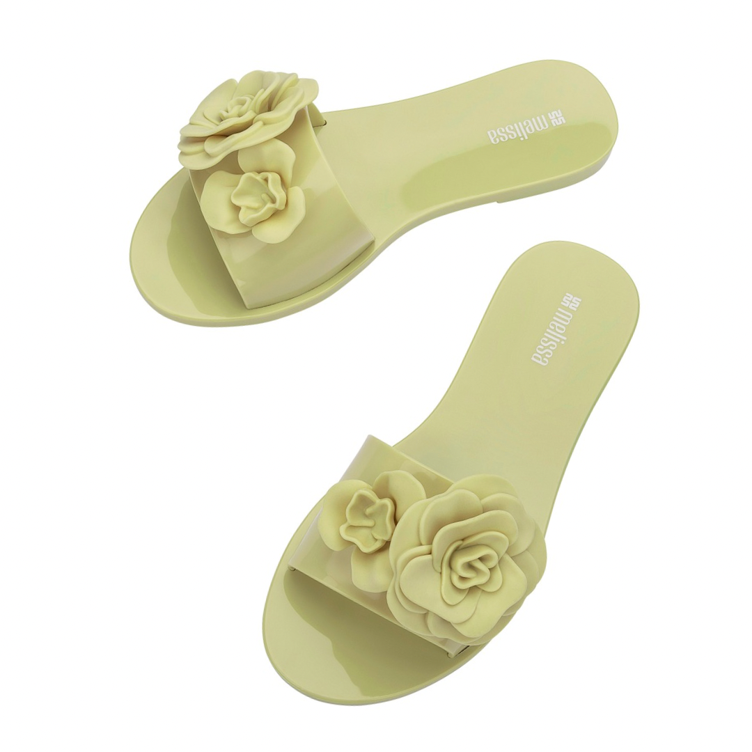Melissa Babe Petals AD
