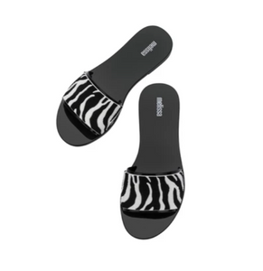 Melissa Savage Slide AD Black White