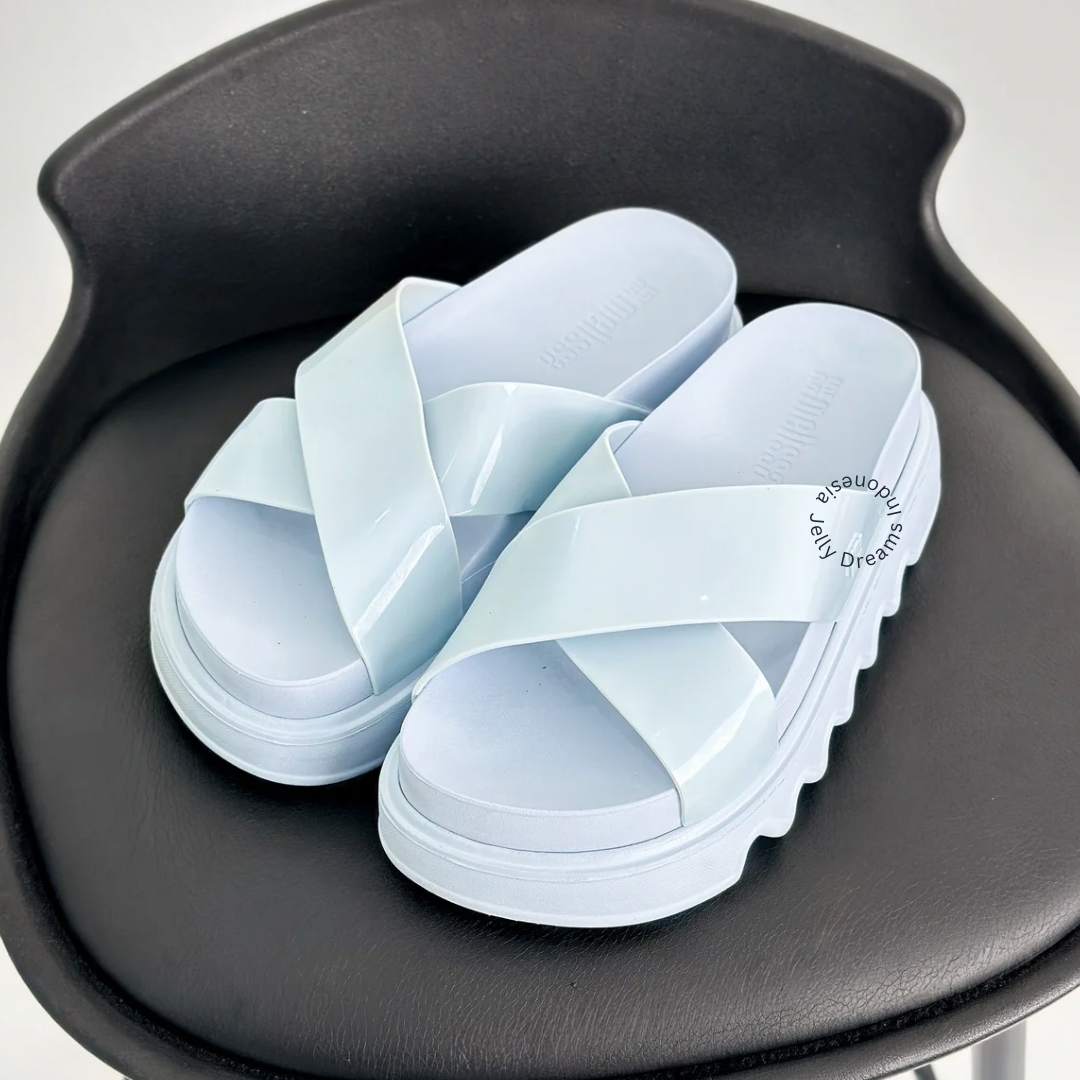 Melissa Cozy Cross Platform AD