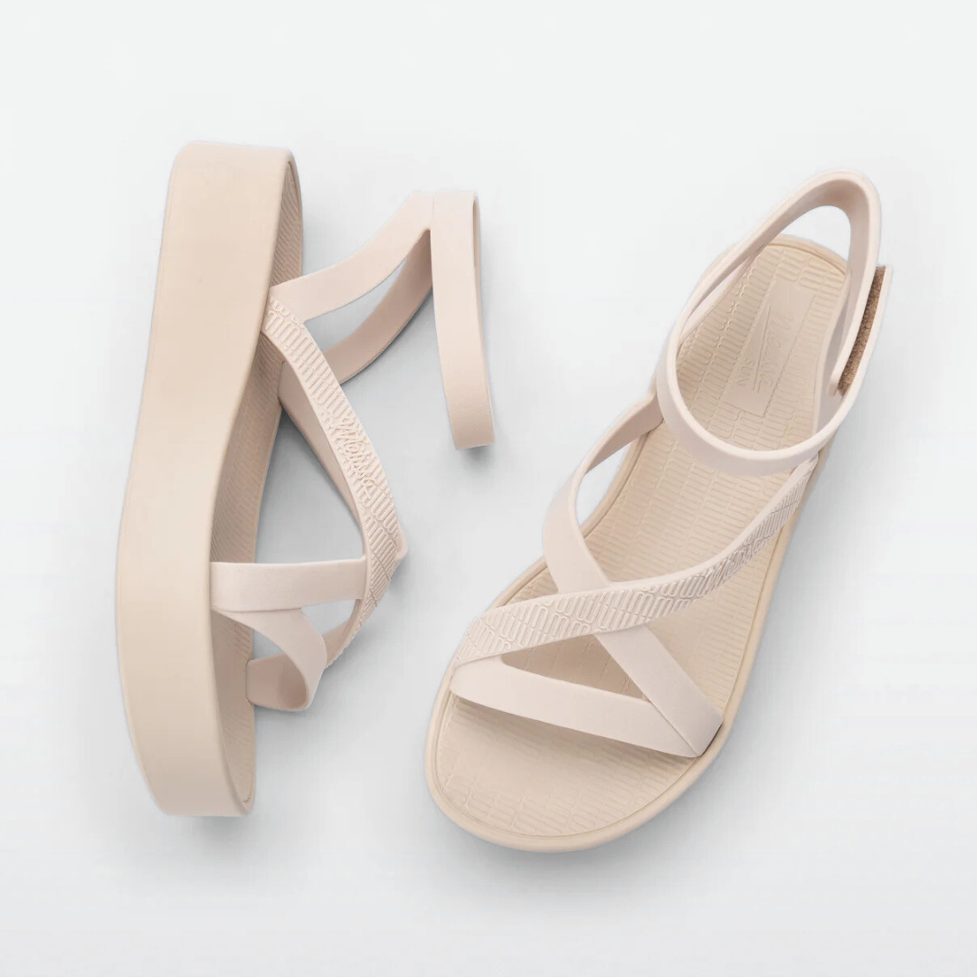 Melissa Sun Barra Platform AD