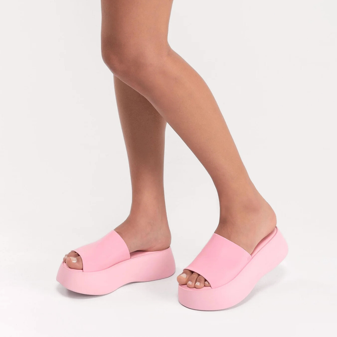 Melissa Becky AD