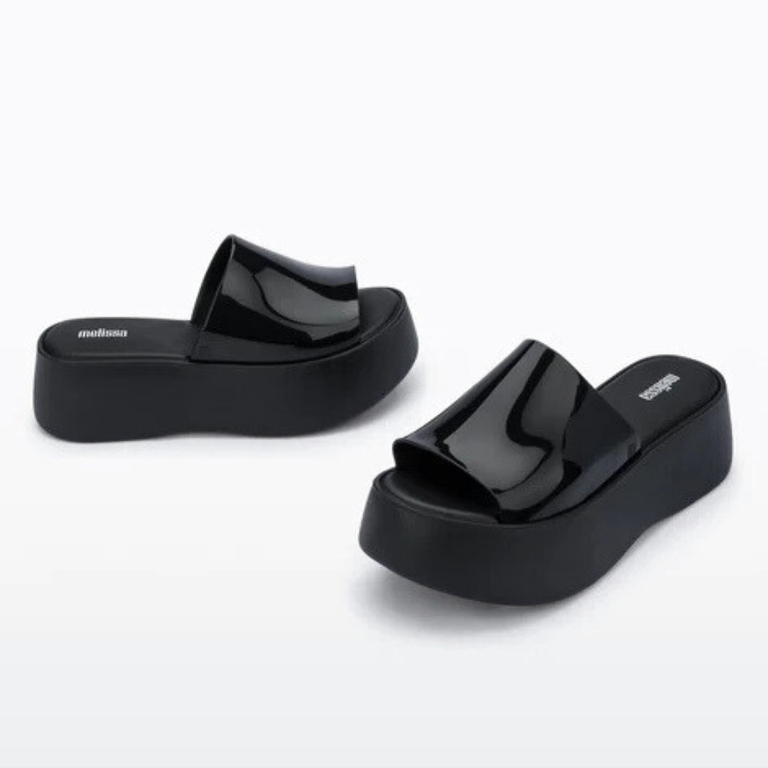 Melissa Becky AD