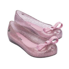 Load image into Gallery viewer, Mini Melissa Ultragirl Bow INF Pink
