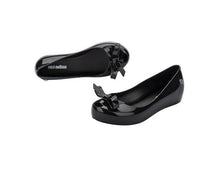 Load image into Gallery viewer, Mini Melissa Ultragirl Bow INF Black
