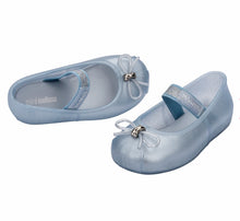 Load image into Gallery viewer, Mini Melissa Sophie BB Pearly Blue
