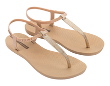 Load image into Gallery viewer, Ipanema Class Classy Sandal Fem Beige/Gold
