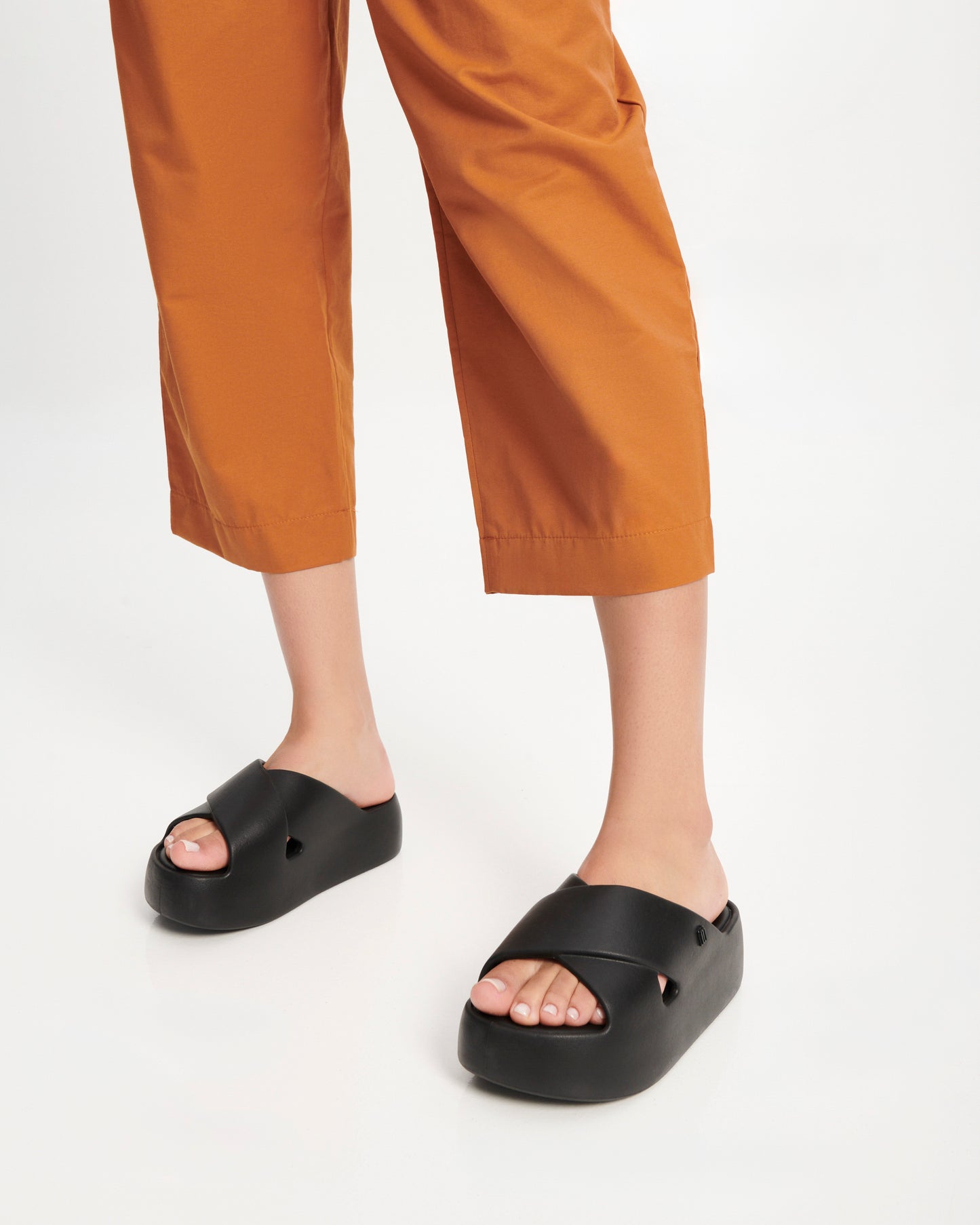 Melissa Free Cross AD