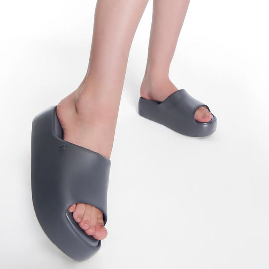 Melissa Free Platform Slide AD