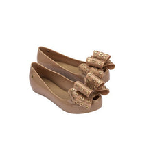 Load image into Gallery viewer, Mini Melissa Ultragirl Sweet X INF Beige Gold
