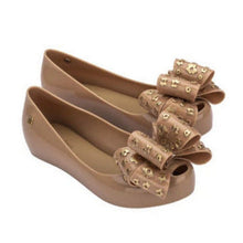 Load image into Gallery viewer, Mini Melissa Ultragirl Sweet X INF Beige Gold
