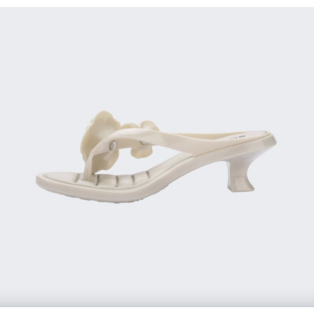 Melissa Thong Kitten Heel Petals AD